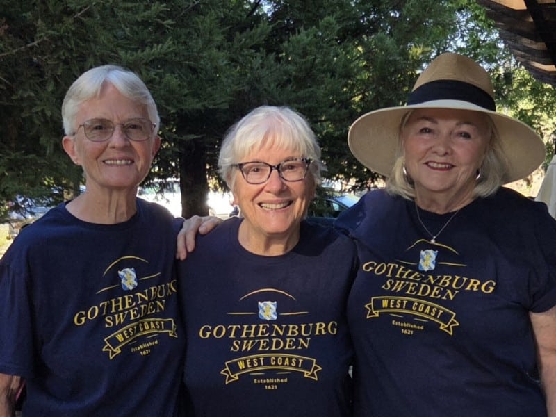 Sandy Fagan, Violet Hover and Karen Cherniss sport Gothenberg threads. Jim Cherniss photo