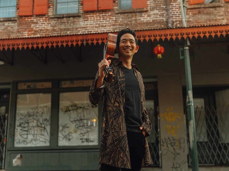 Jake Shimabukuro brings his Holidays in Hawai‘i show to the Blue Note, Nov. 28–30. Photo by Sienna Morales.