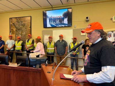 Yountville Mayor Margie Mohler presented a proclamation to Public Works Director John Ferons in appreciation of Public Works Week at the May 19 Town Council Meeting. The presentation included 12 members of the Public Works team invited into the room, who received a standing ovation of thanks from meeting attendees. Hilary Gaede photo