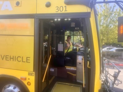 Yountville Bee Bus. Robin Chambers photo