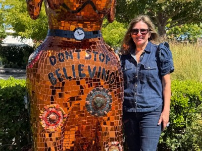 Ginger with artist Elizabeth Laul Healey at the Y in Yountville. Submitted photo